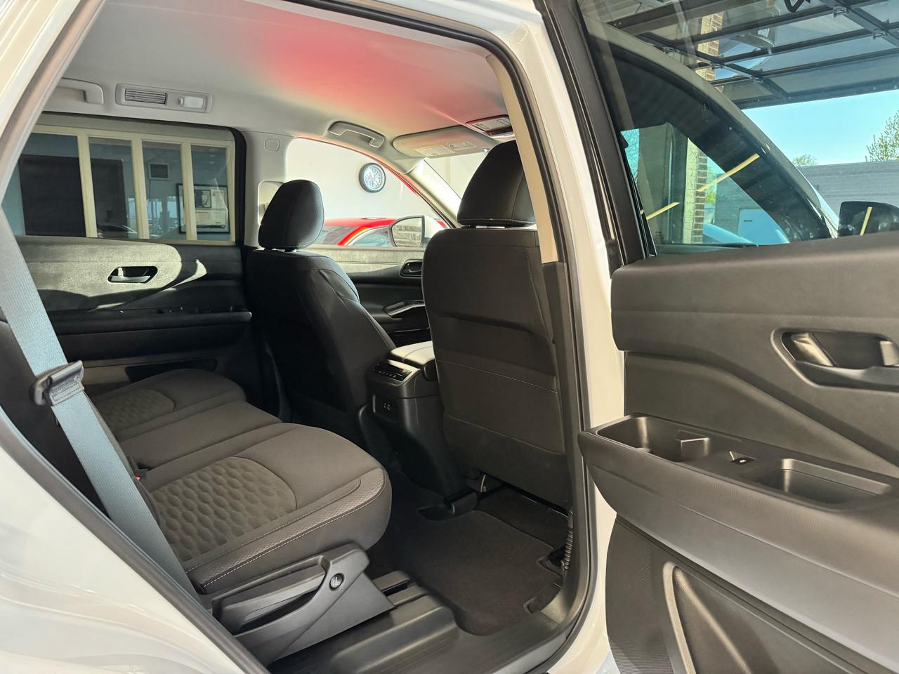 Nissan Pathfinder SV 4WD 2025