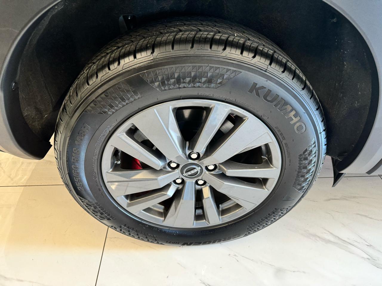 Nissan Pathfinder SV 4WD 2025