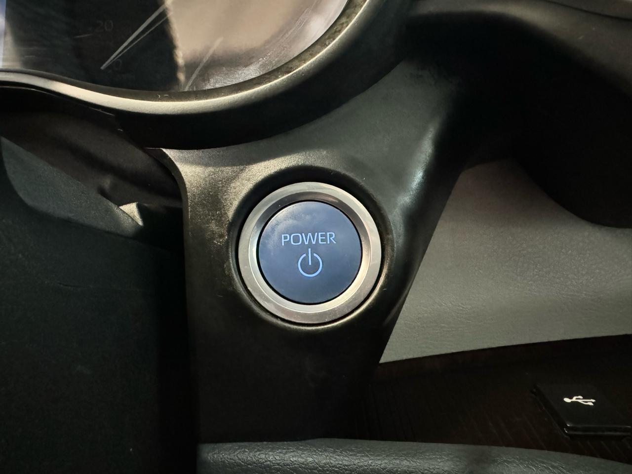 Toyota Sienna 5dr 7-Pass Van V6 XLE AWD (Natl) 2023
