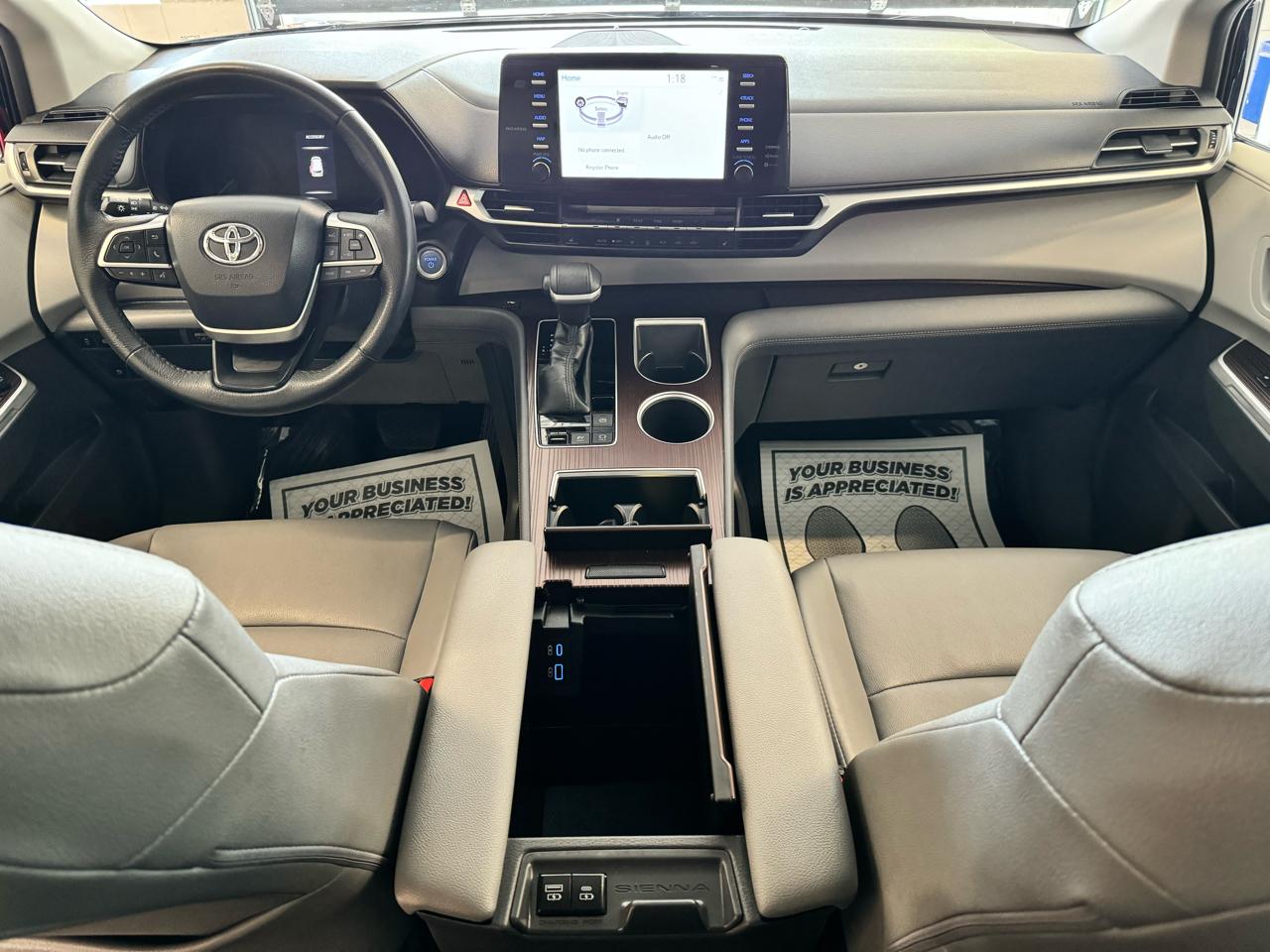 Toyota Sienna 5dr 7-Pass Van V6 XLE AWD (Natl) 2023