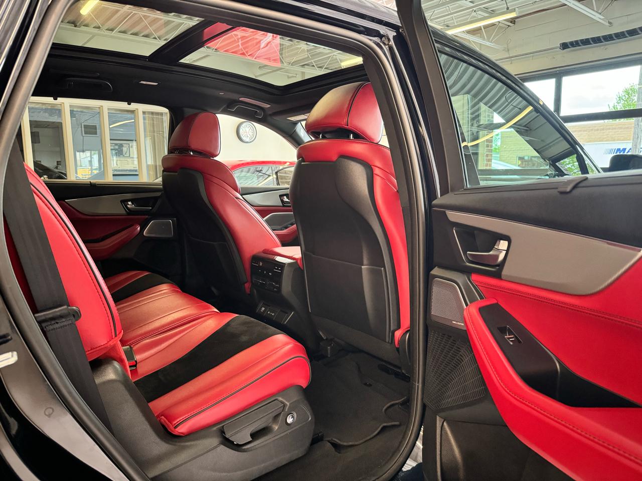Acura MDX SH-AWD w/A-Spec Package 2025
