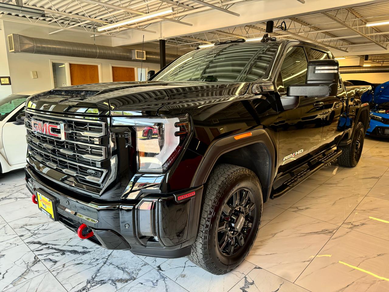 GMC Sierra 2500HD 4WD Crew Cab 159" AT4 2024