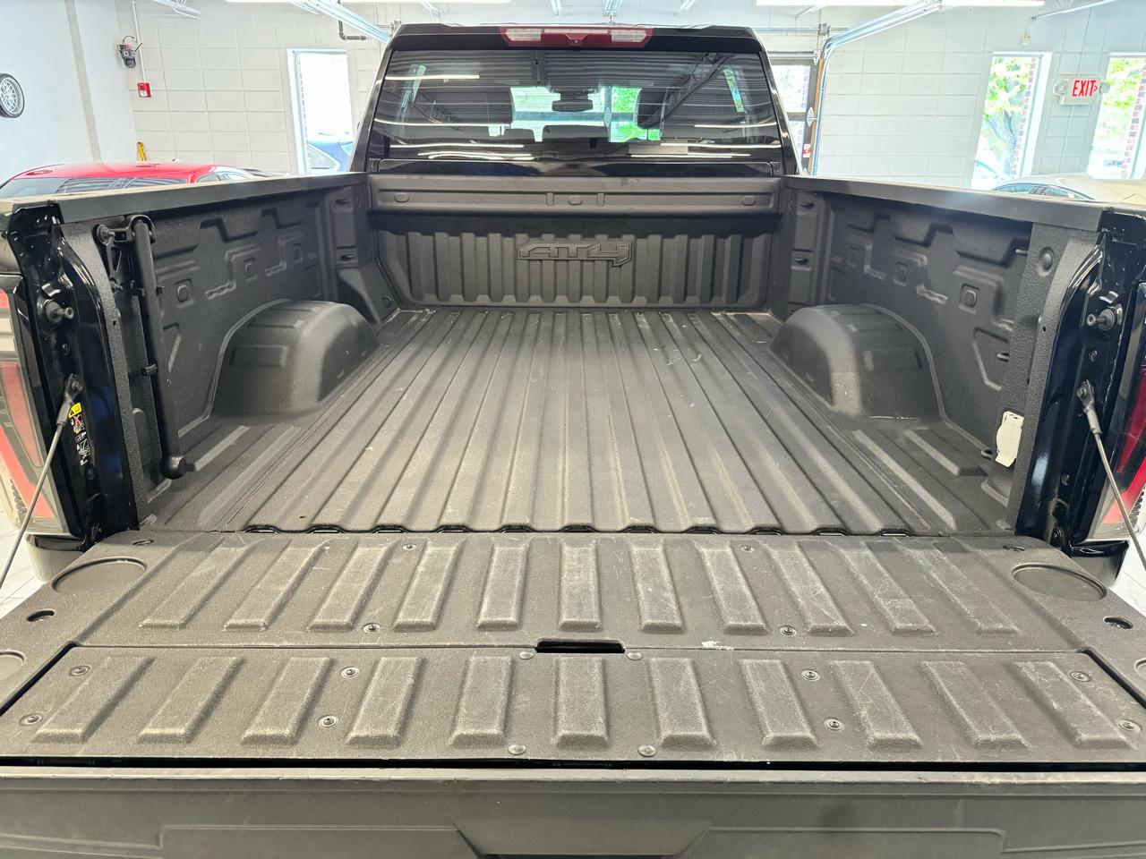 GMC Sierra 2500HD 4WD Crew Cab 159" AT4 2024