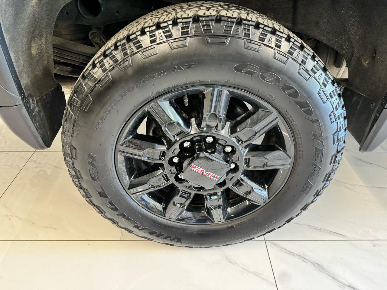 GMC Sierra 2500HD 4WD Crew Cab 159" AT4 2024