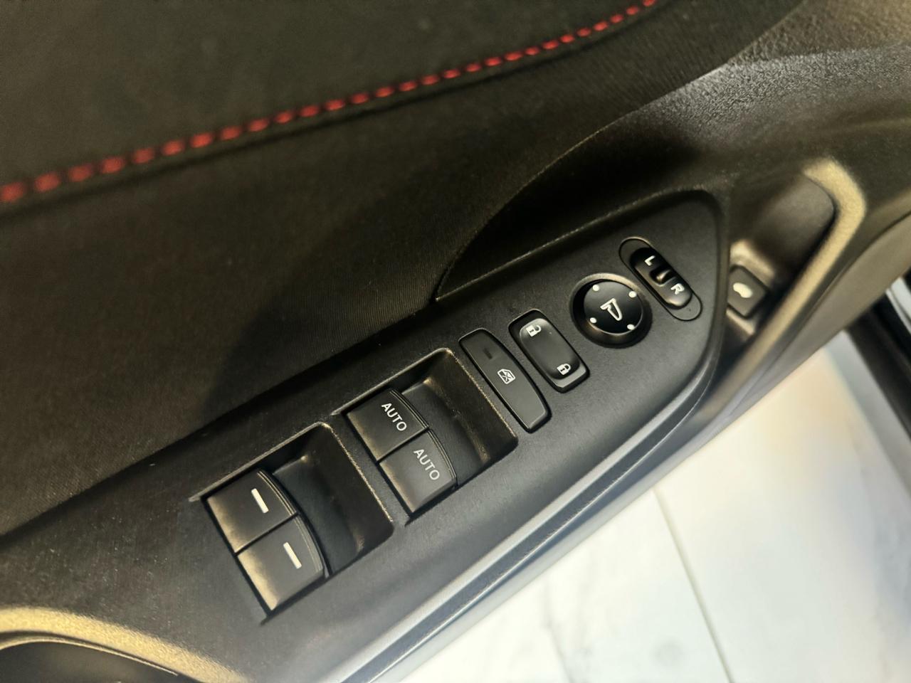 Honda Civic Si Sedan Manual w/Summer Tires 2020