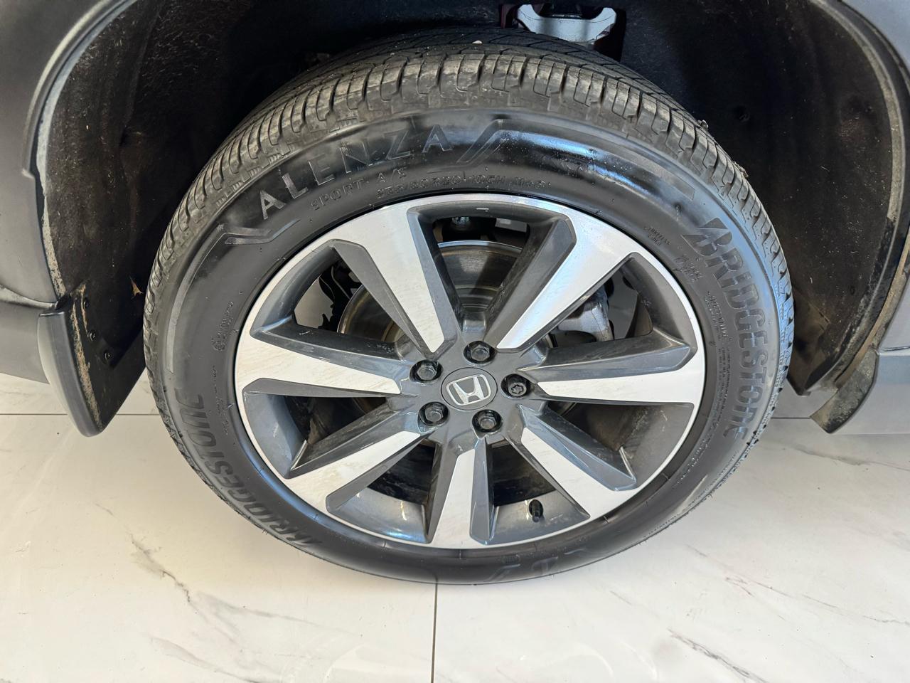 Honda Pilot Elite AWD 2025