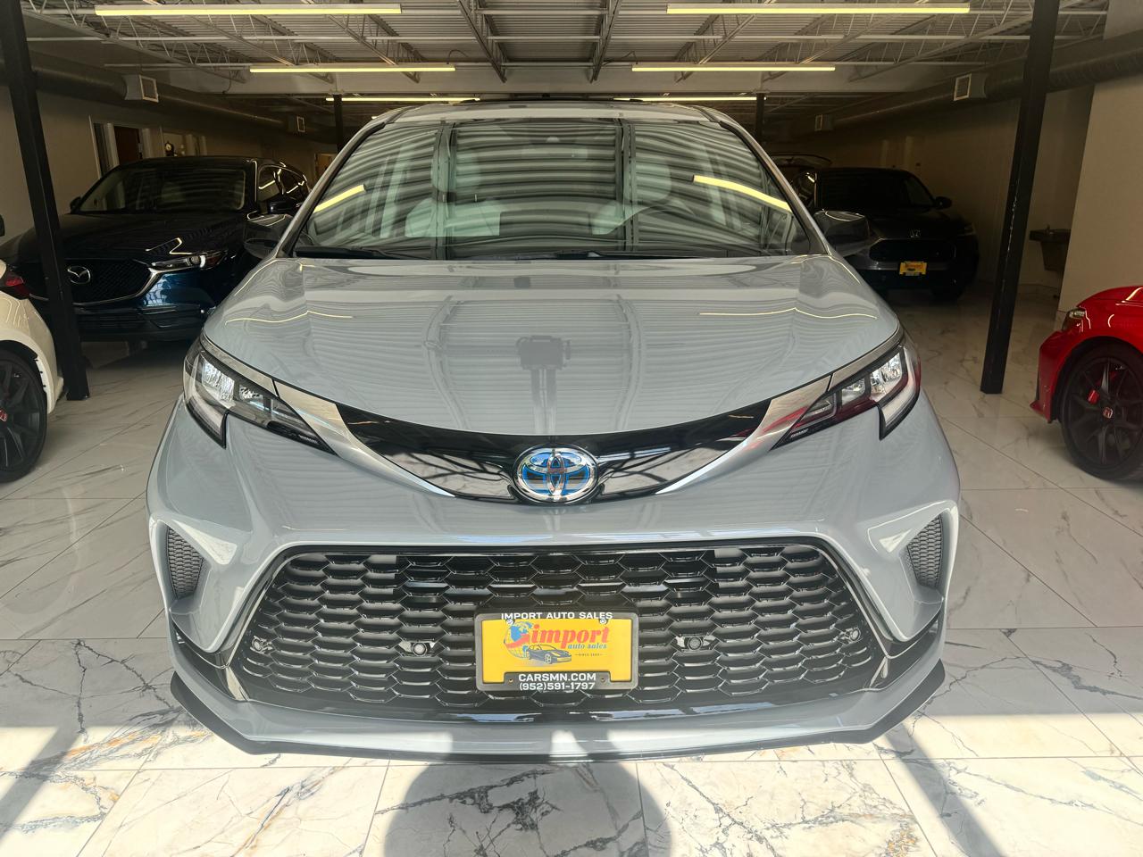 Toyota Sienna XSE AWD 7-Passenger (Natl) 2023