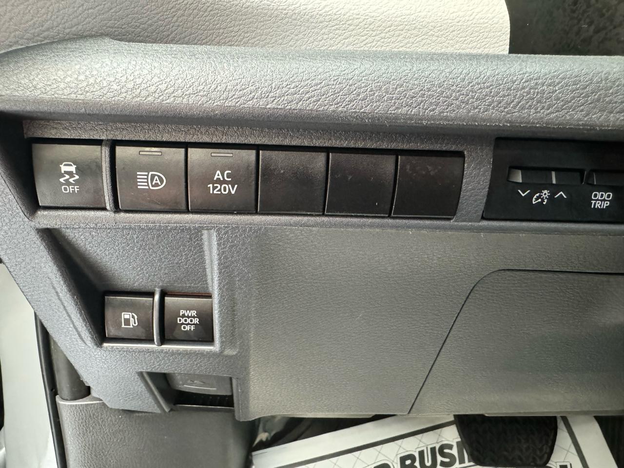 Toyota Sienna XSE AWD 7-Passenger (Natl) 2023