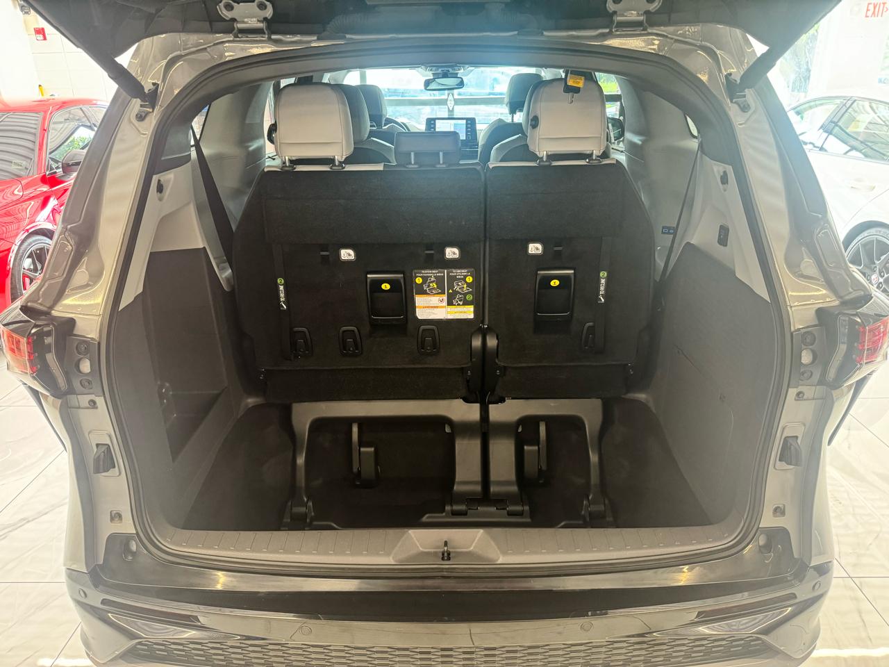 Toyota Sienna XSE AWD 7-Passenger (Natl) 2023