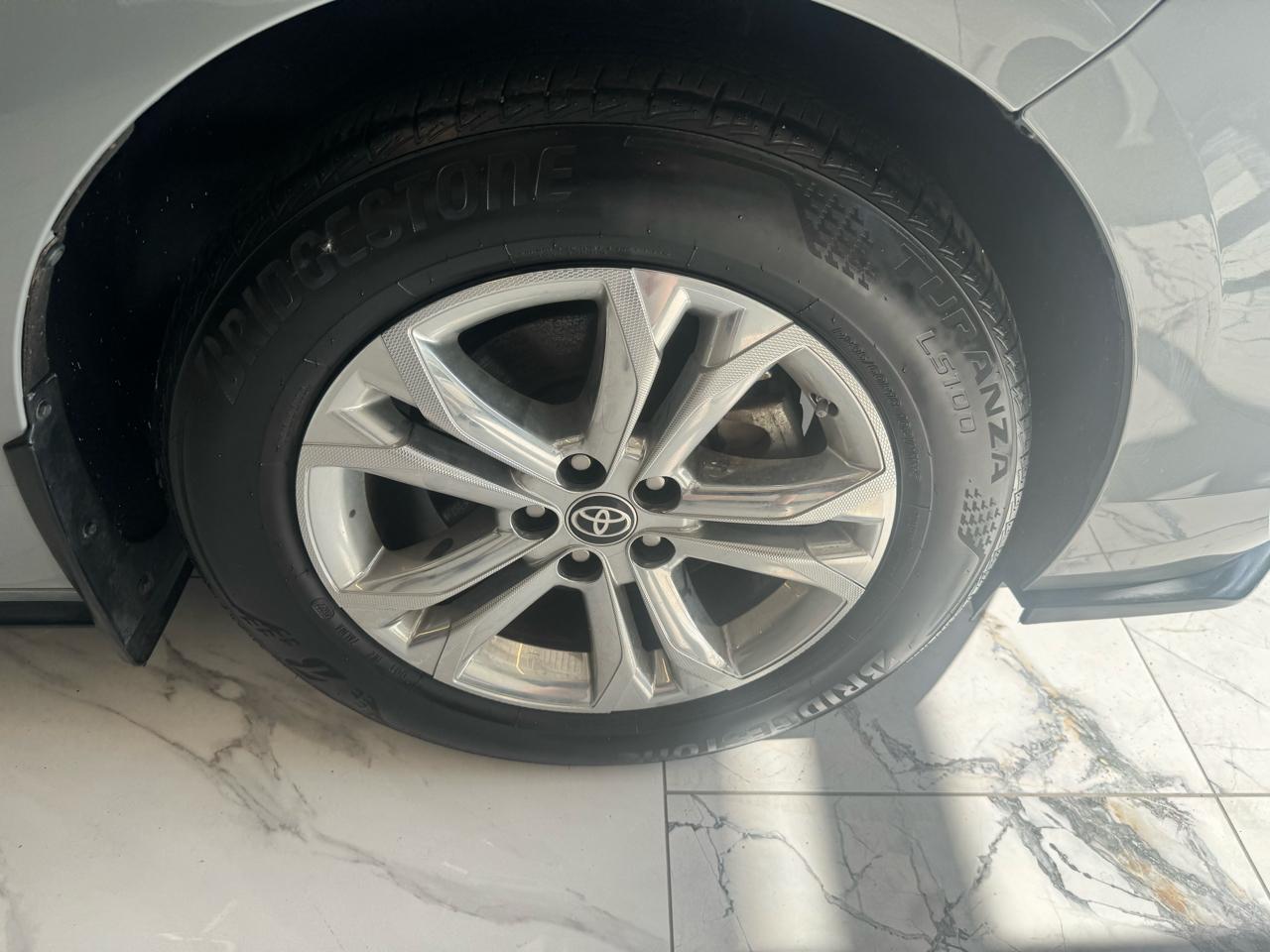 Toyota Sienna XSE AWD 7-Passenger (Natl) 2023