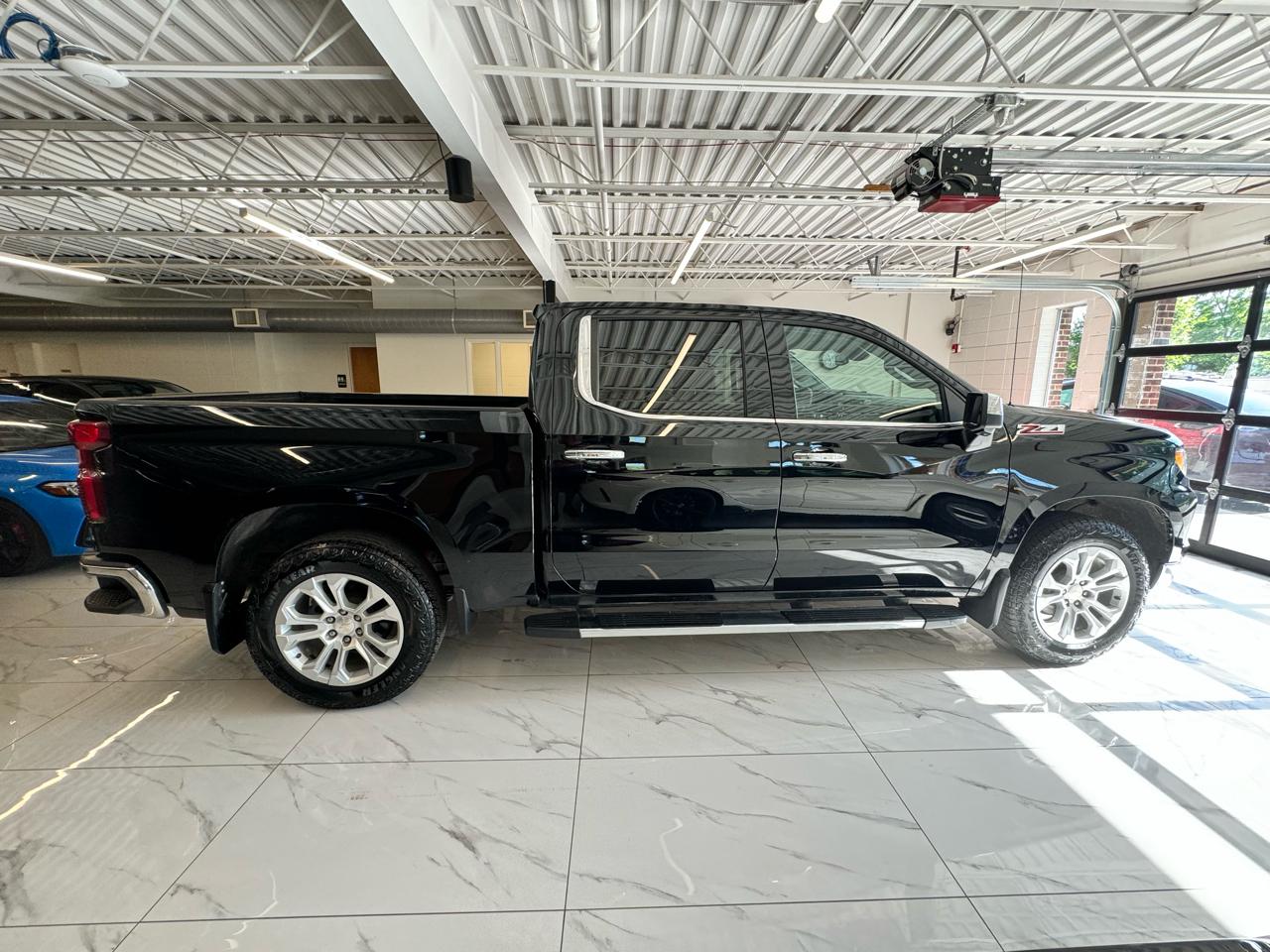 Chevrolet Silverado 1500 4WD Crew Cab 147" LTZ 2022