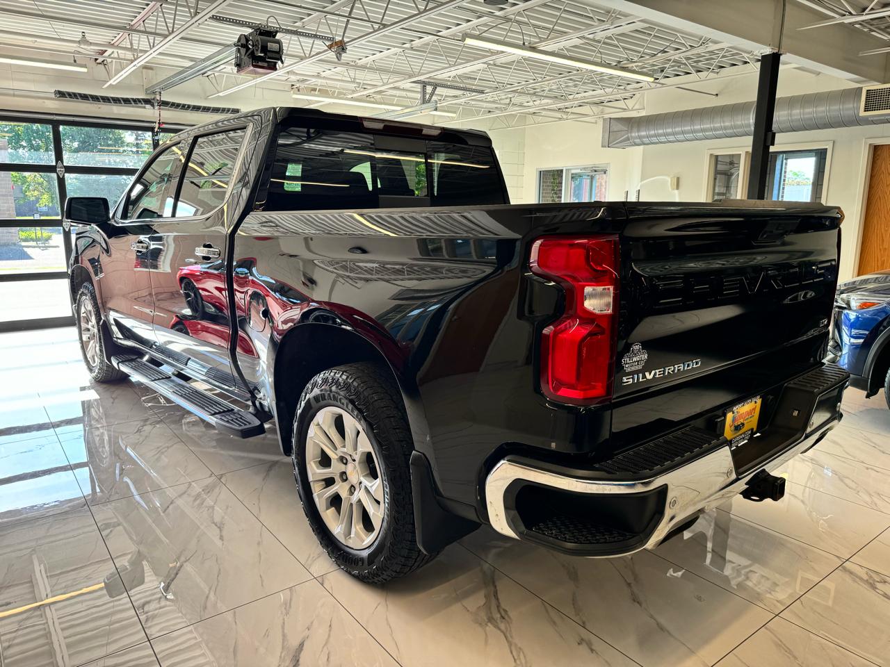 Chevrolet Silverado 1500 4WD Crew Cab 147" LTZ 2022
