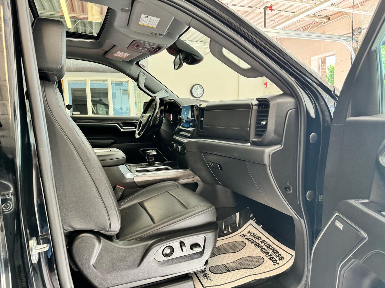 Chevrolet Silverado 1500 4WD Crew Cab 147" LTZ 2022