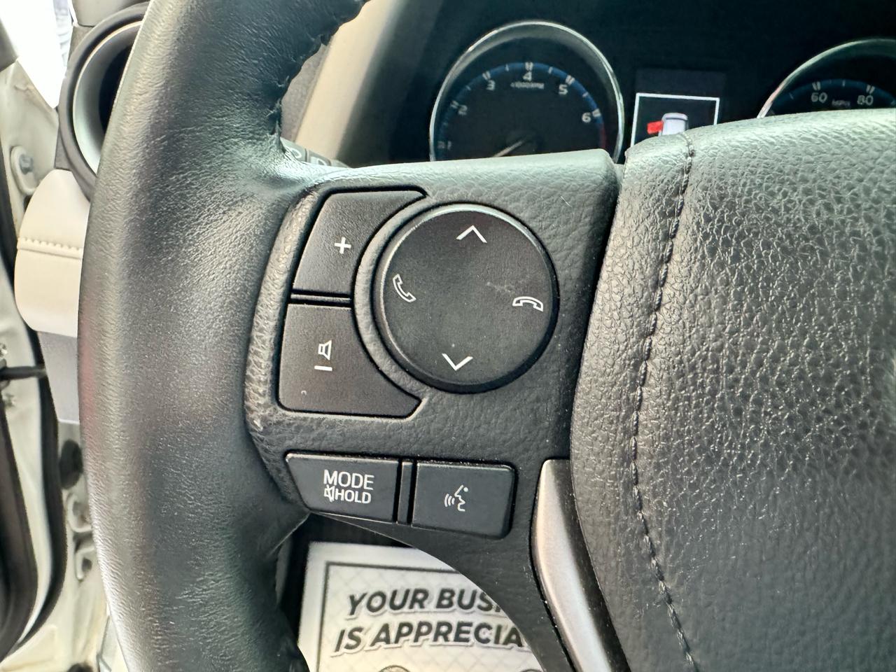 Toyota RAV4 Limited AWD (Natl) 2017