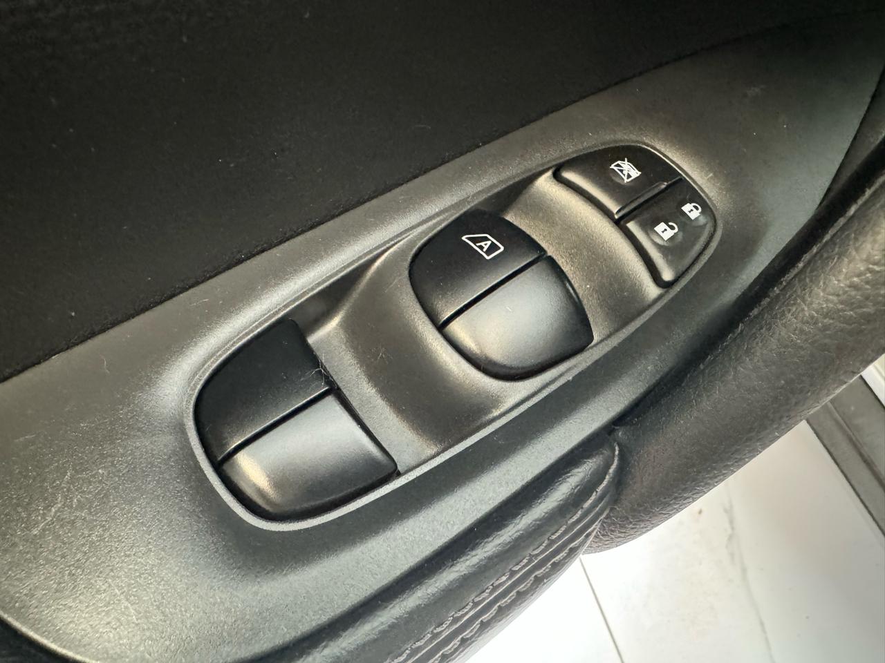 Nissan Rogue AWD 4dr SL 2016