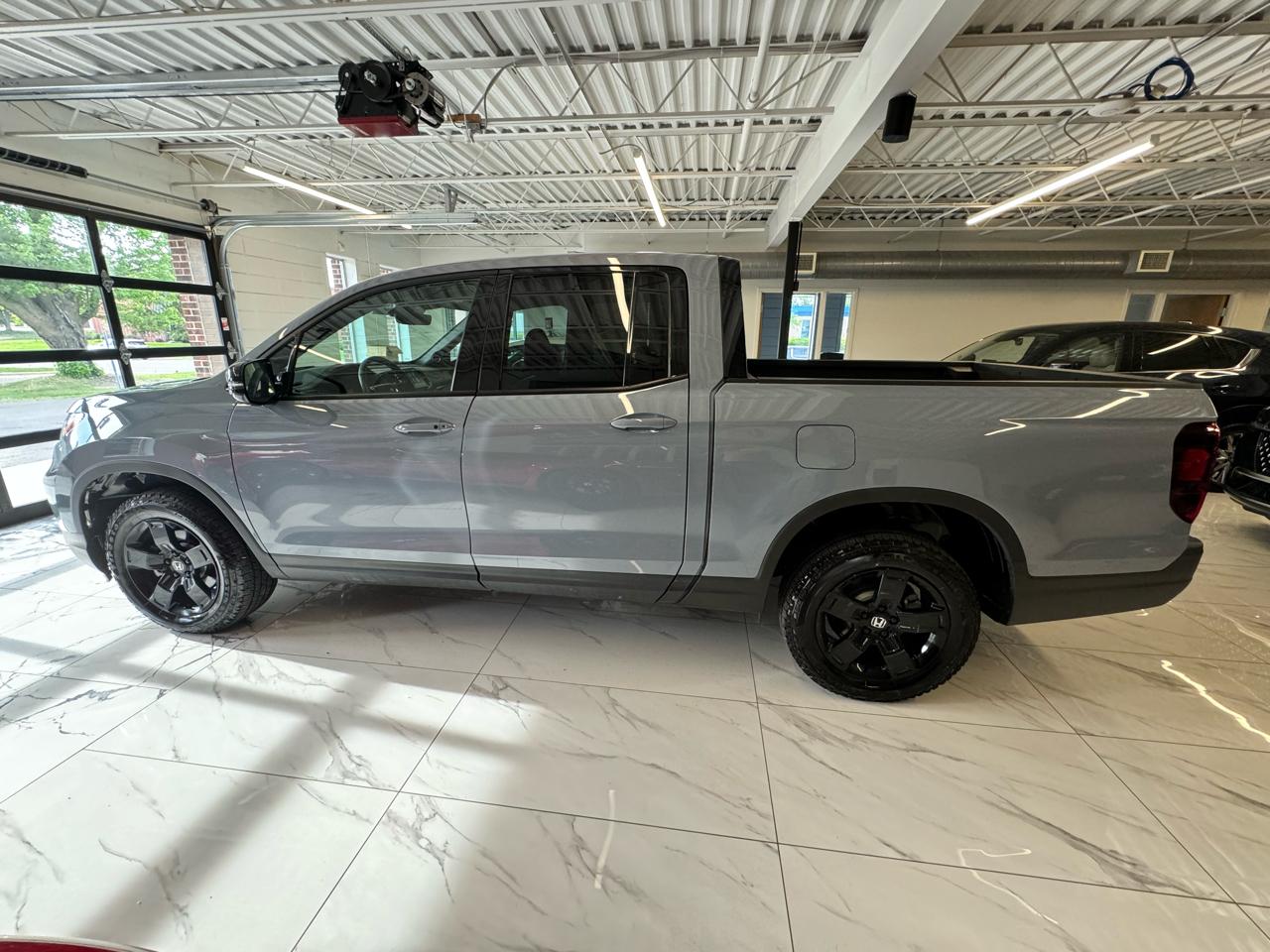 Honda Ridgeline Black Edition AWD 2025