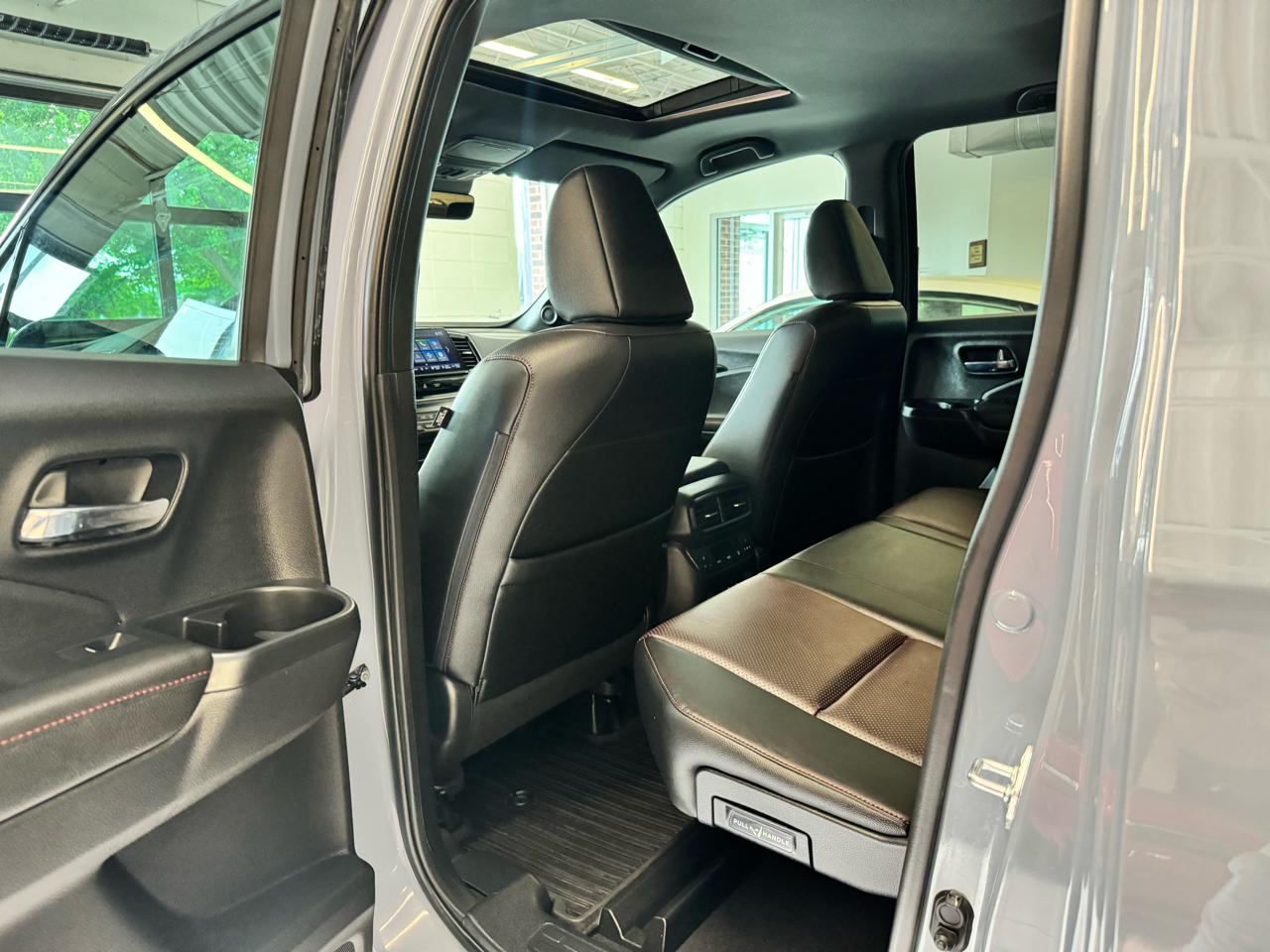 Honda Ridgeline Black Edition AWD 2025