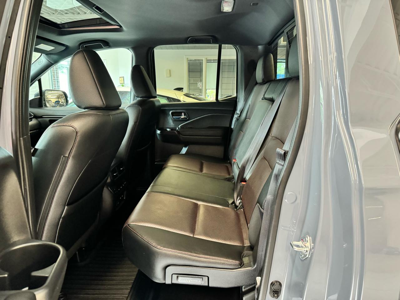 Honda Ridgeline Black Edition AWD 2025