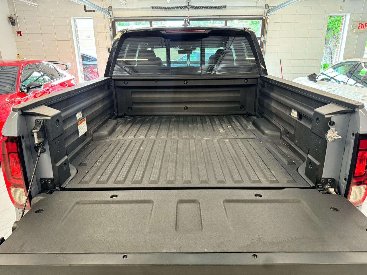 Honda Ridgeline Black Edition AWD 2025