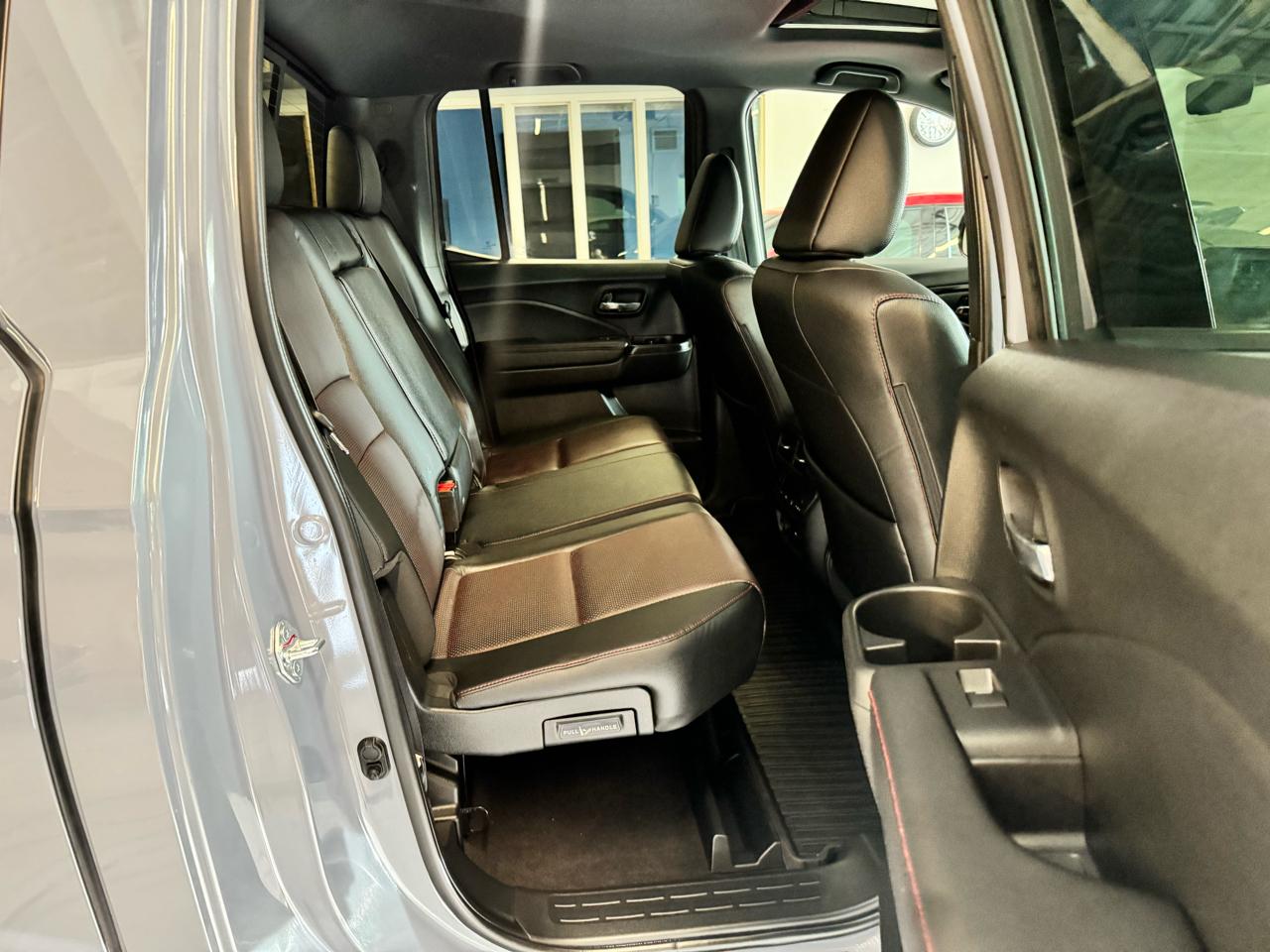 Honda Ridgeline Black Edition AWD 2025