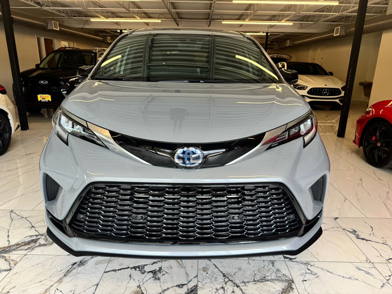 Toyota Sienna XSE 7-Passenger AWD 2024