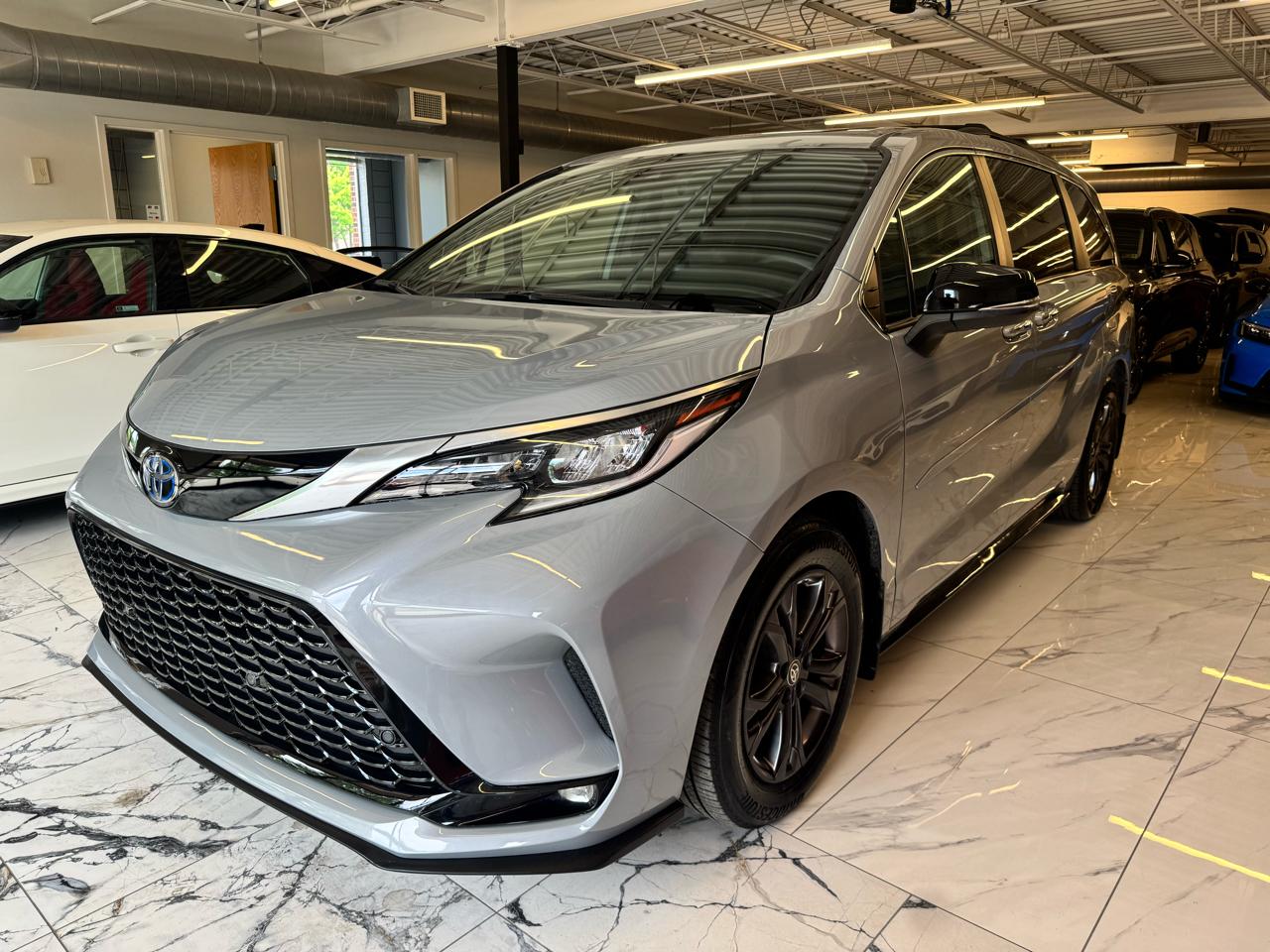 Toyota Sienna XSE 7-Passenger AWD 2024