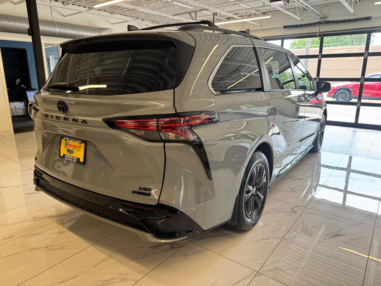 Toyota Sienna XSE 7-Passenger AWD 2024