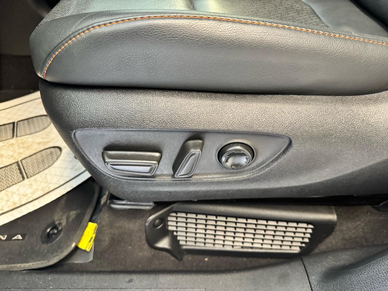 Toyota Sienna XSE 7-Passenger AWD 2024