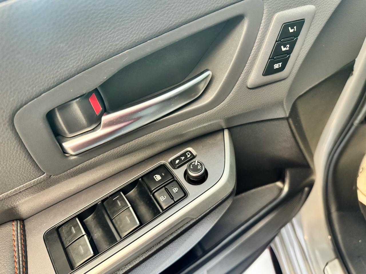 Toyota Sienna XSE 7-Passenger AWD 2024