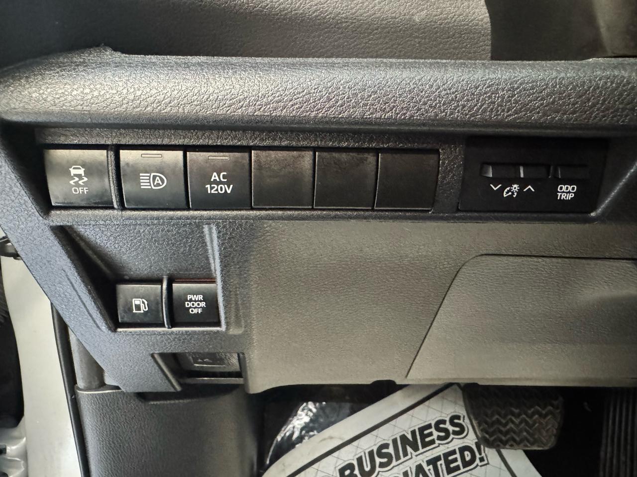 Toyota Sienna XSE 7-Passenger AWD 2024