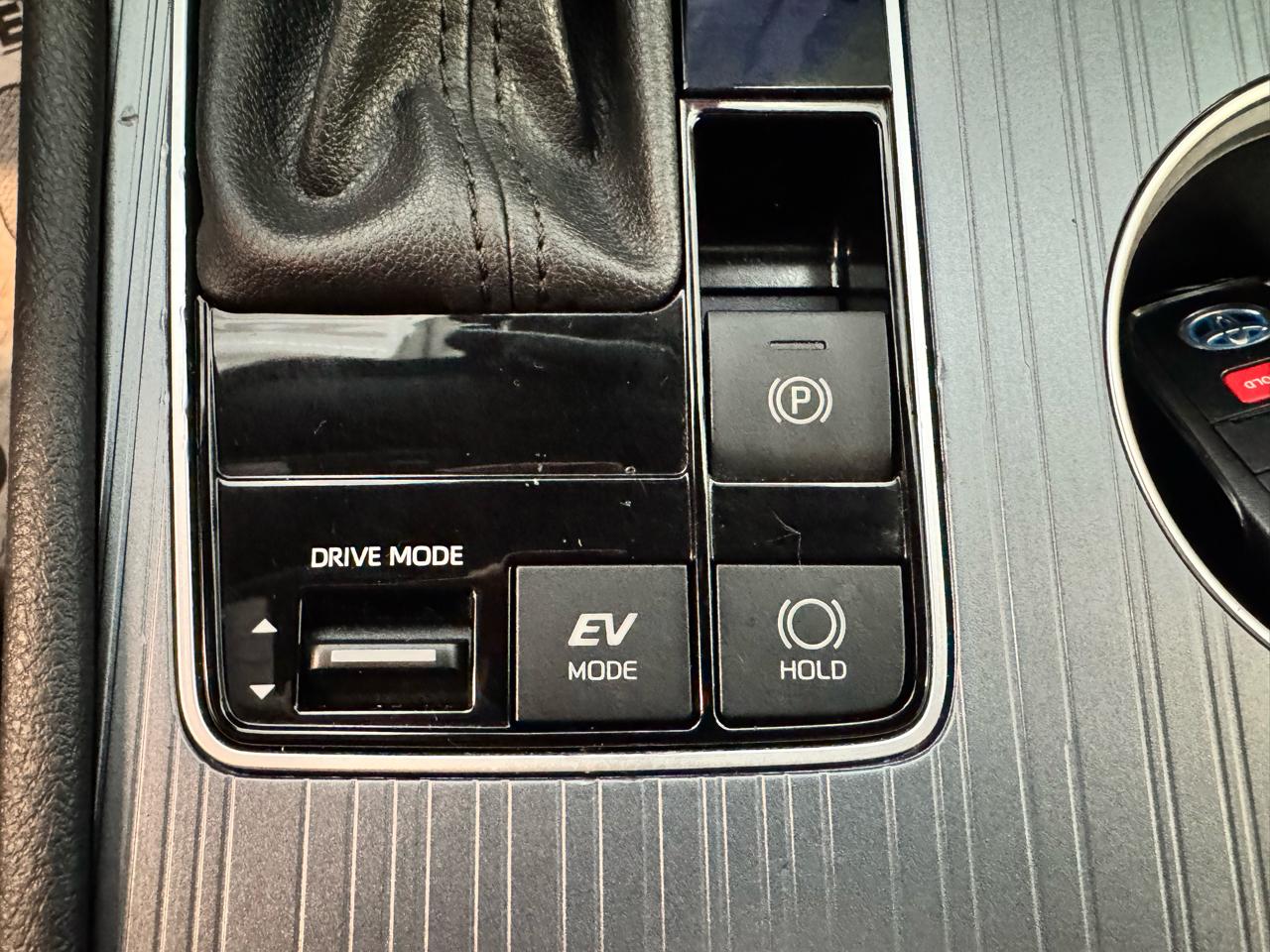 Toyota Sienna XSE 7-Passenger AWD 2024