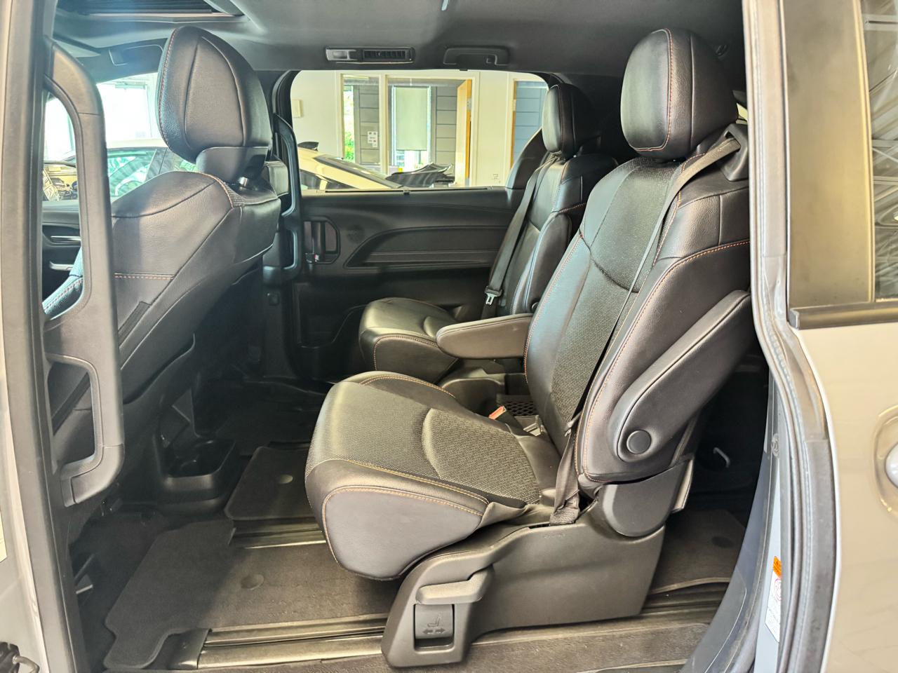 Toyota Sienna XSE 7-Passenger AWD 2024