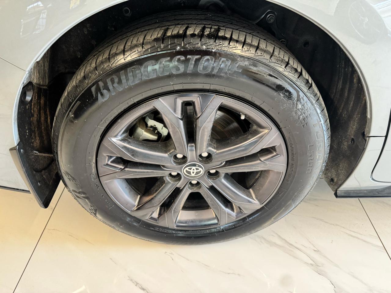 Toyota Sienna XSE 7-Passenger AWD 2024