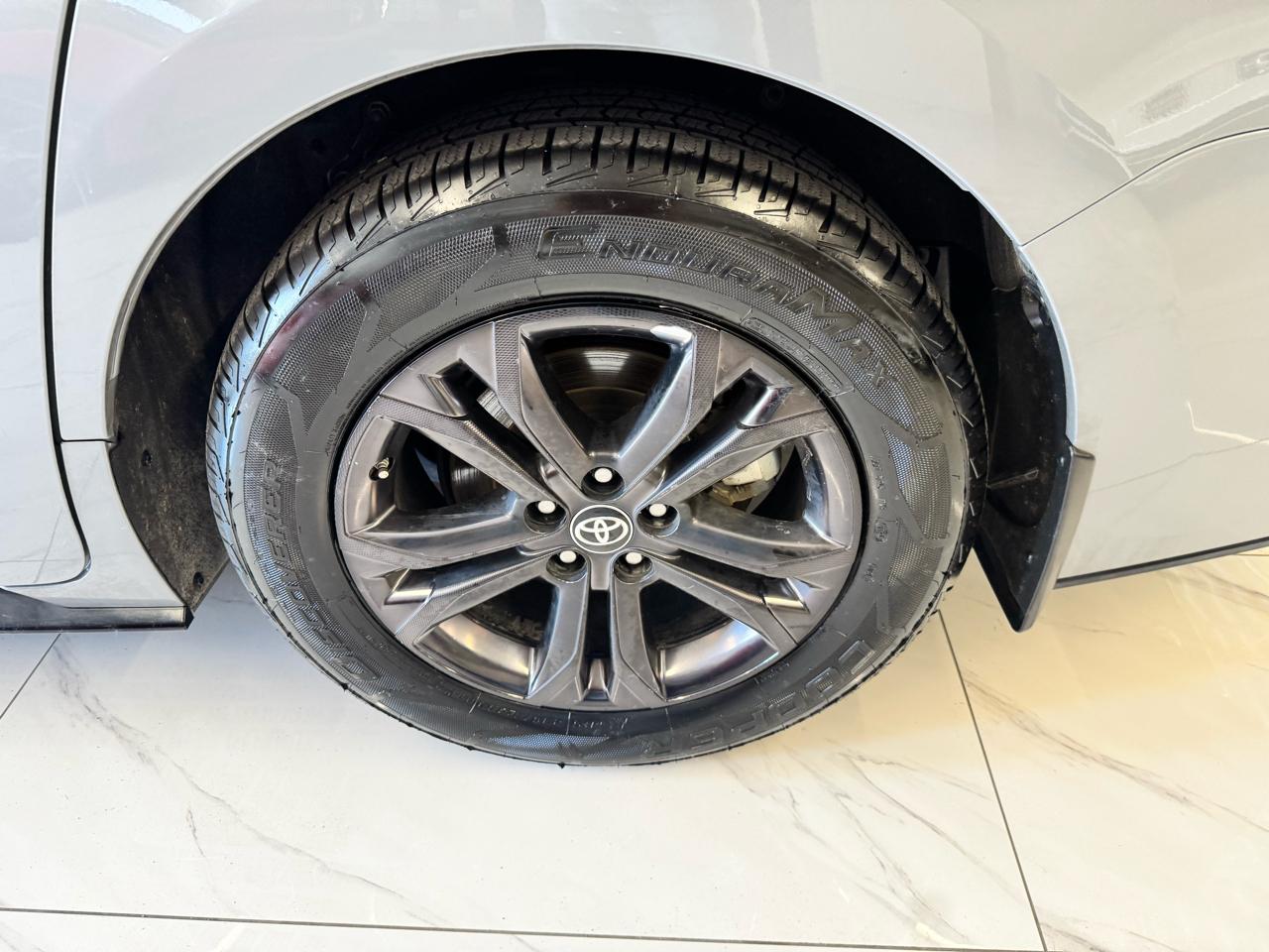 Toyota Sienna XSE 7-Passenger AWD 2024
