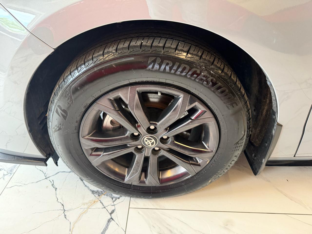 Toyota Sienna XSE 7-Passenger AWD 2024