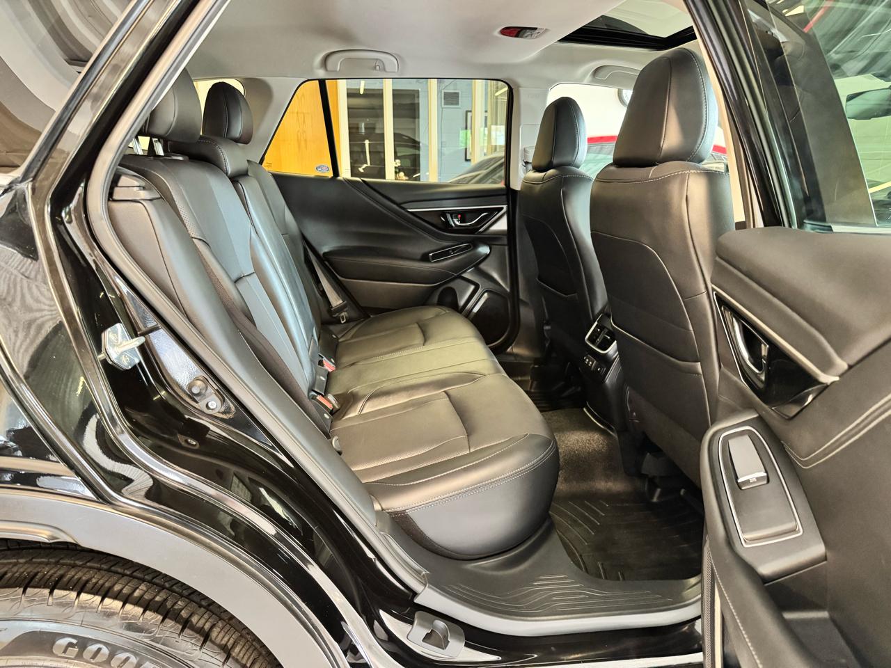 Subaru Outback Limited CVT 2022