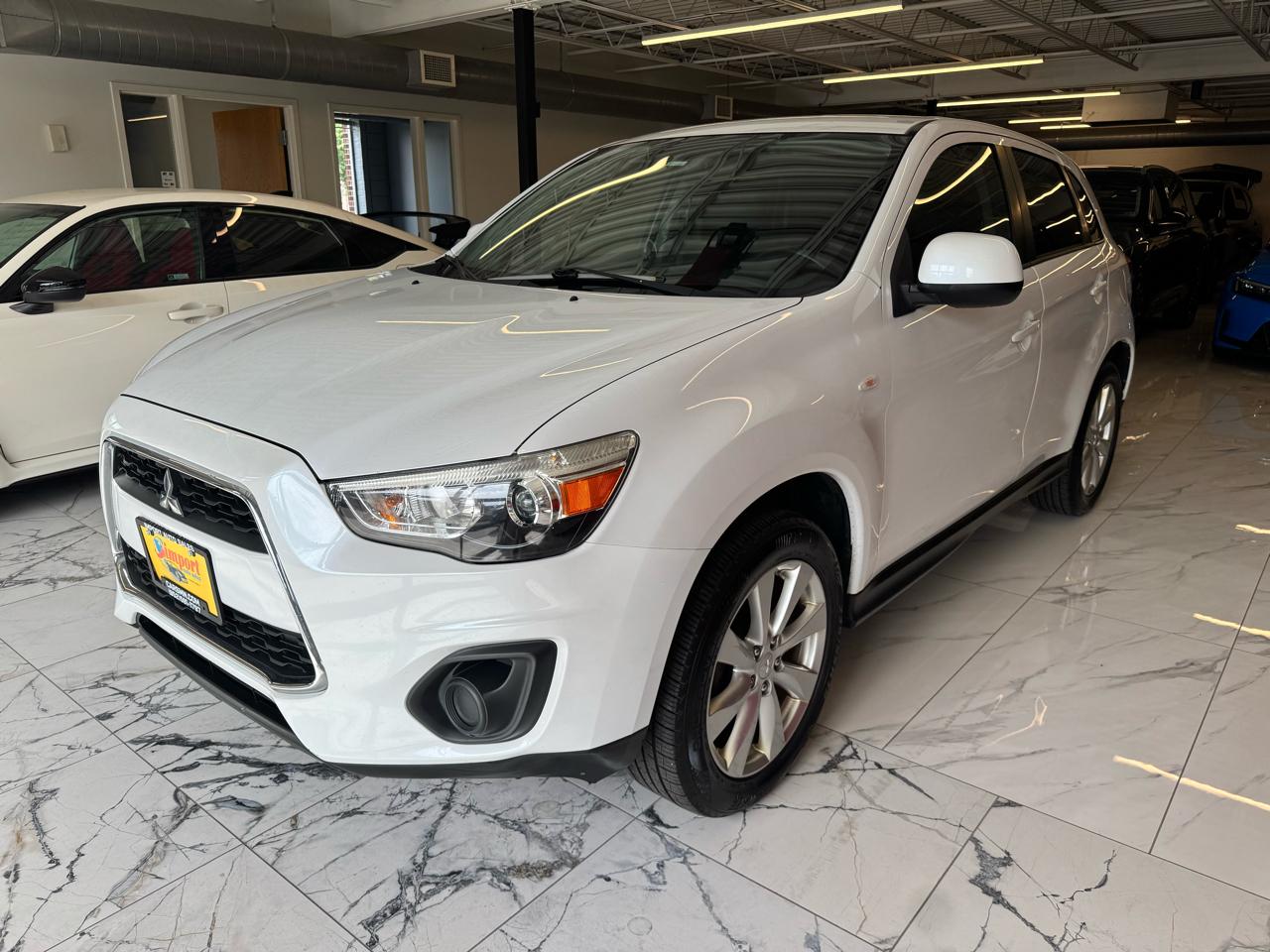 Mitsubishi Outlander Sport 2WD 4dr Man 2.0 ES 2015