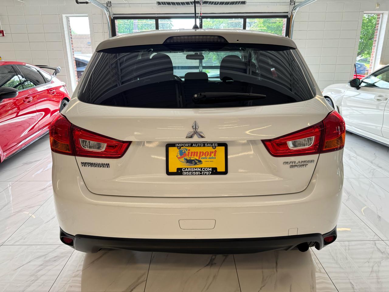 Mitsubishi Outlander Sport 2WD 4dr Man 2.0 ES 2015