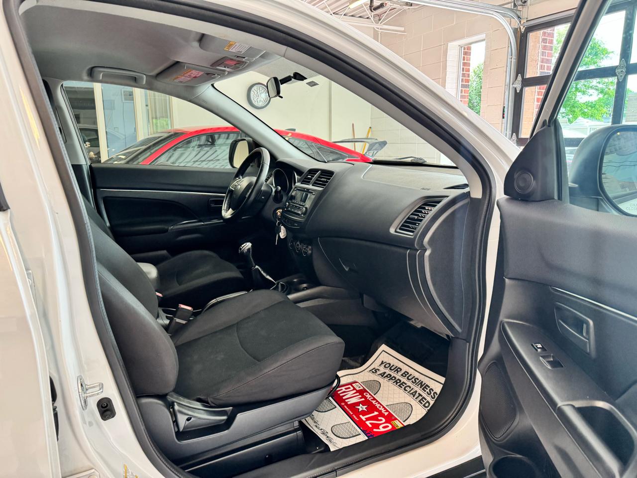 Mitsubishi Outlander Sport 2WD 4dr Man 2.0 ES 2015