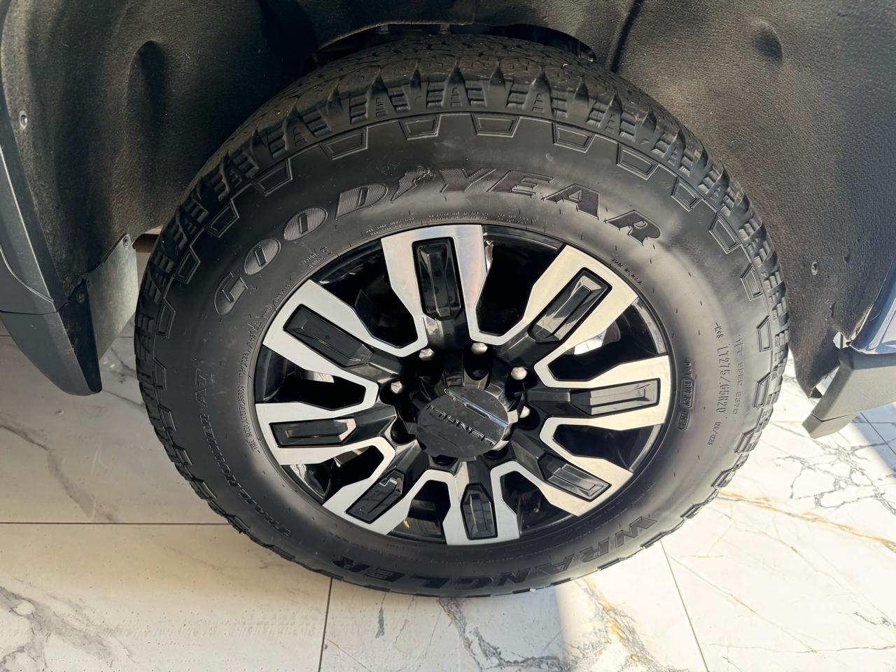 GMC Sierra 2500HD 4WD Crew Cab 159" AT4 2022