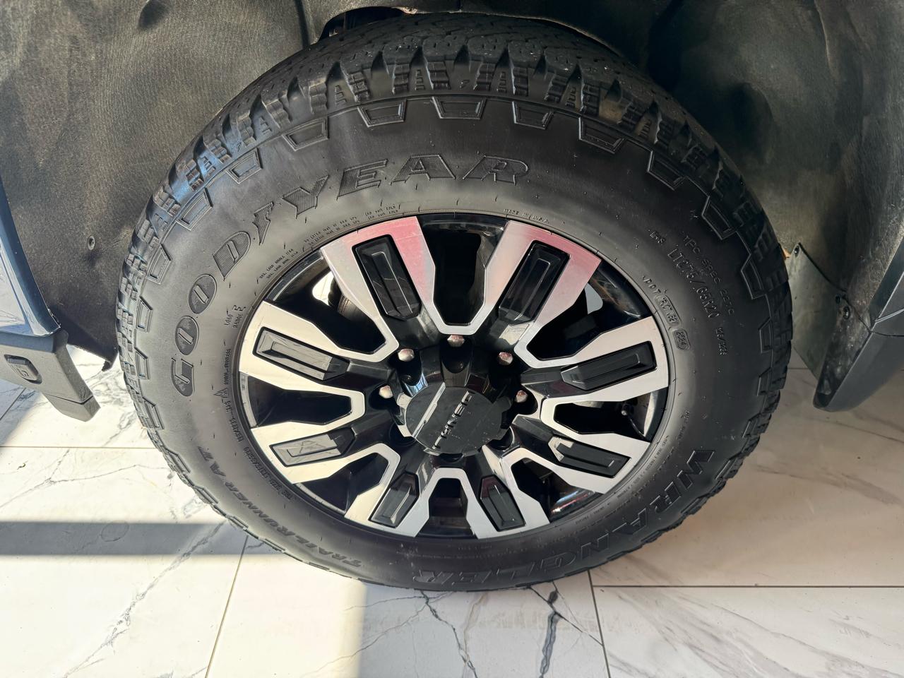 GMC Sierra 2500HD 4WD Crew Cab 159" AT4 2022
