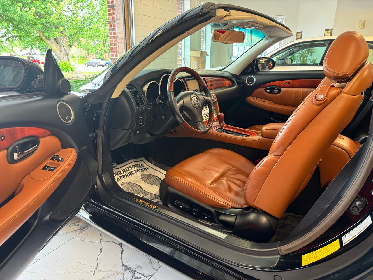 Lexus SC 430 2dr Convertible 2005