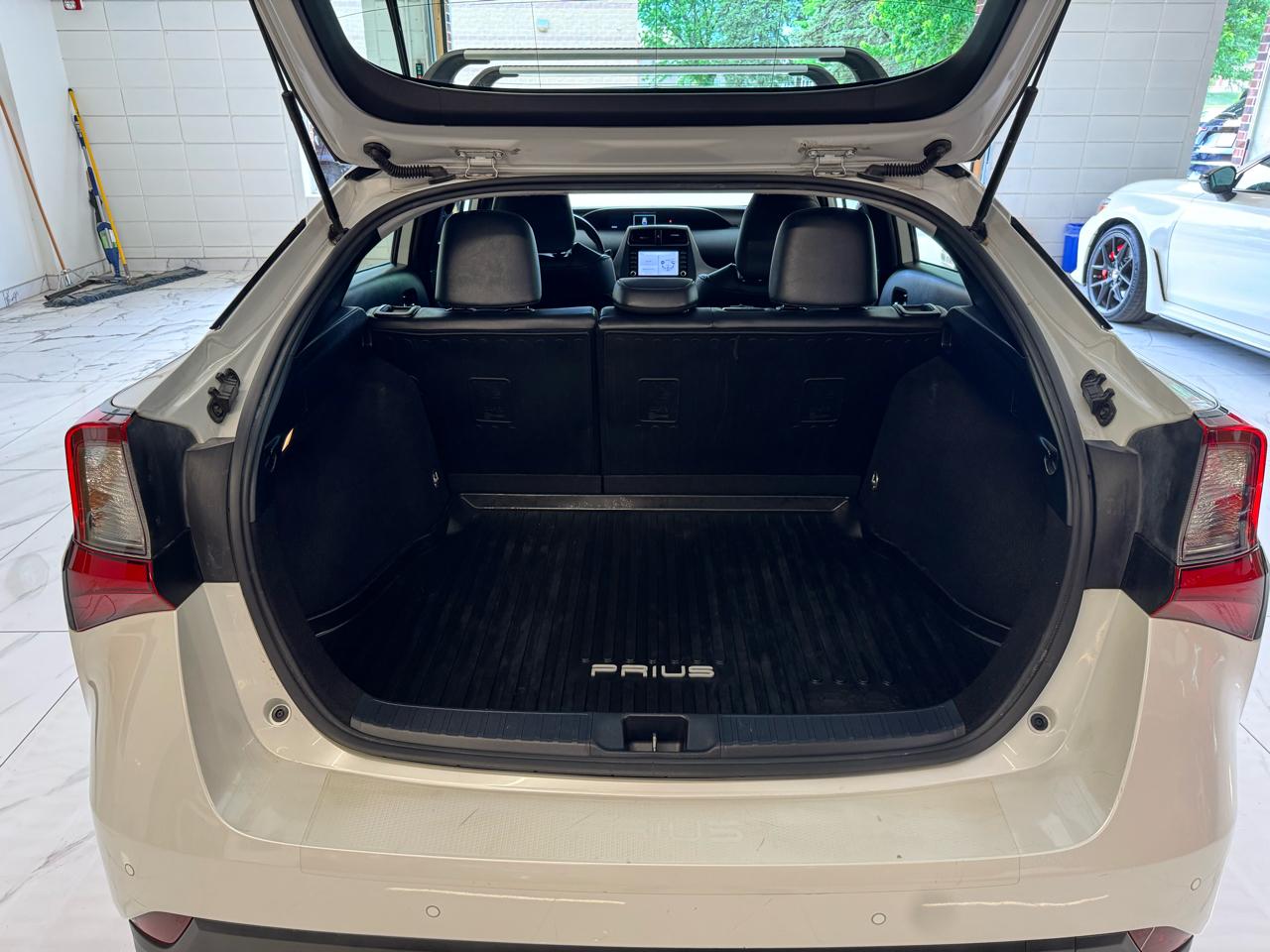 Toyota Prius 20th Anniversary Edition (Natl) 2021