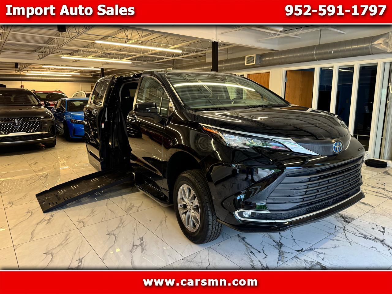 Toyota Sienna XLE FWD Mobility Access 7-Passenger V6 2022