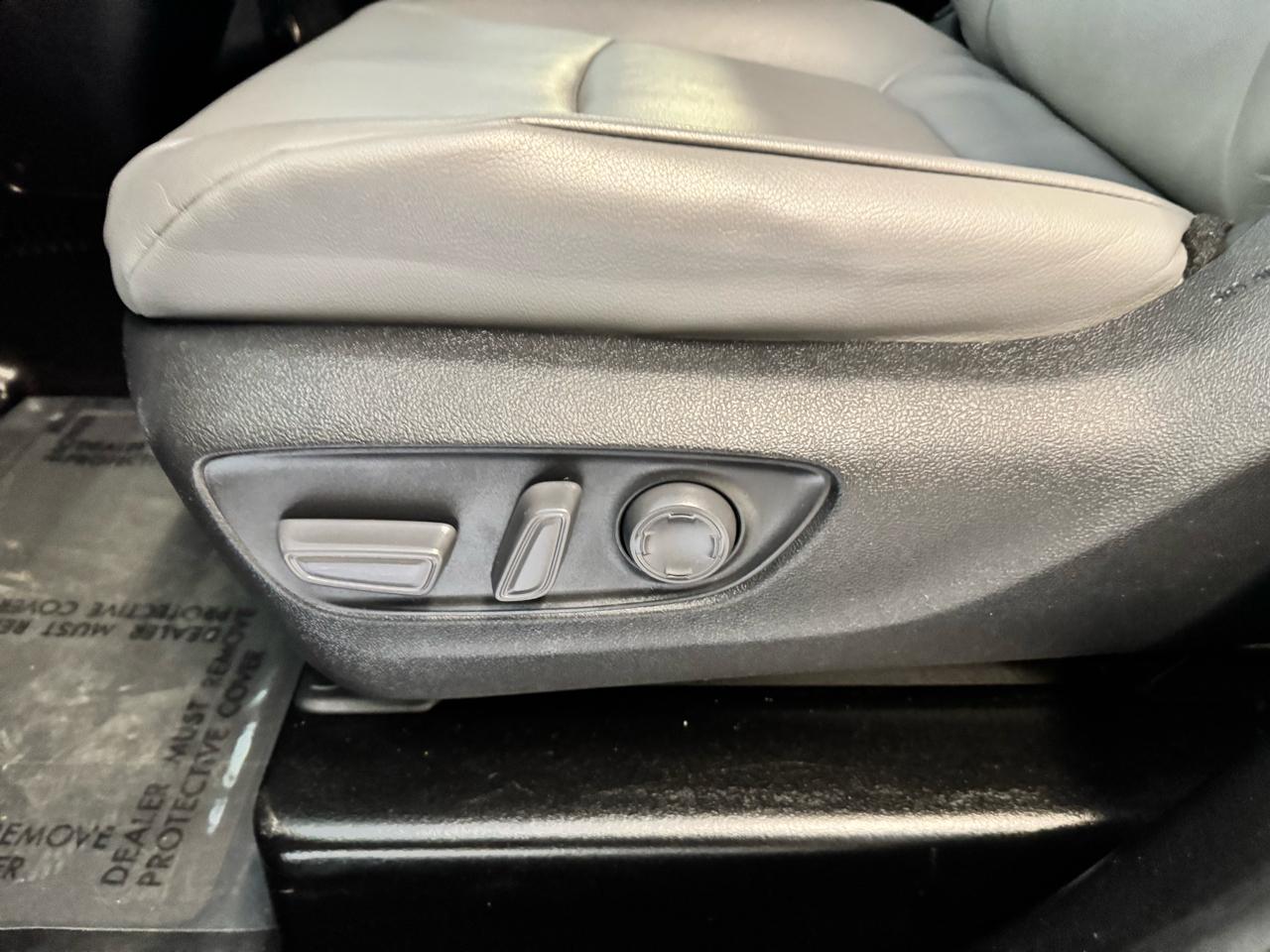 Toyota Sienna XLE FWD Mobility Access 7-Passenger V6 2022