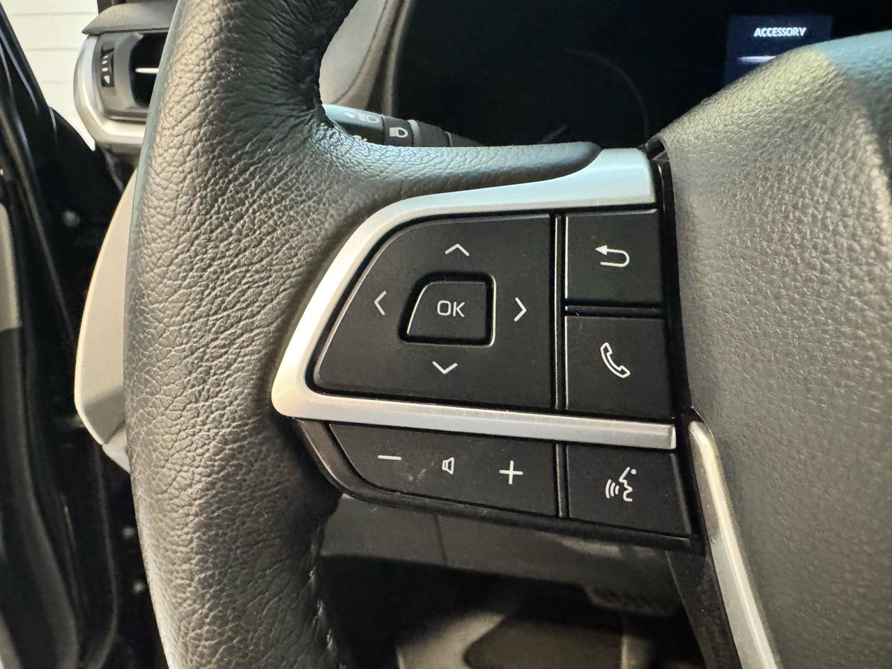 Toyota Sienna XLE FWD Mobility Access 7-Passenger V6 2022