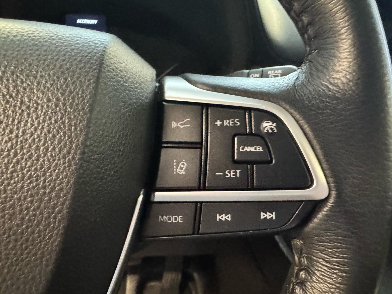 Toyota Sienna XLE FWD Mobility Access 7-Passenger V6 2022