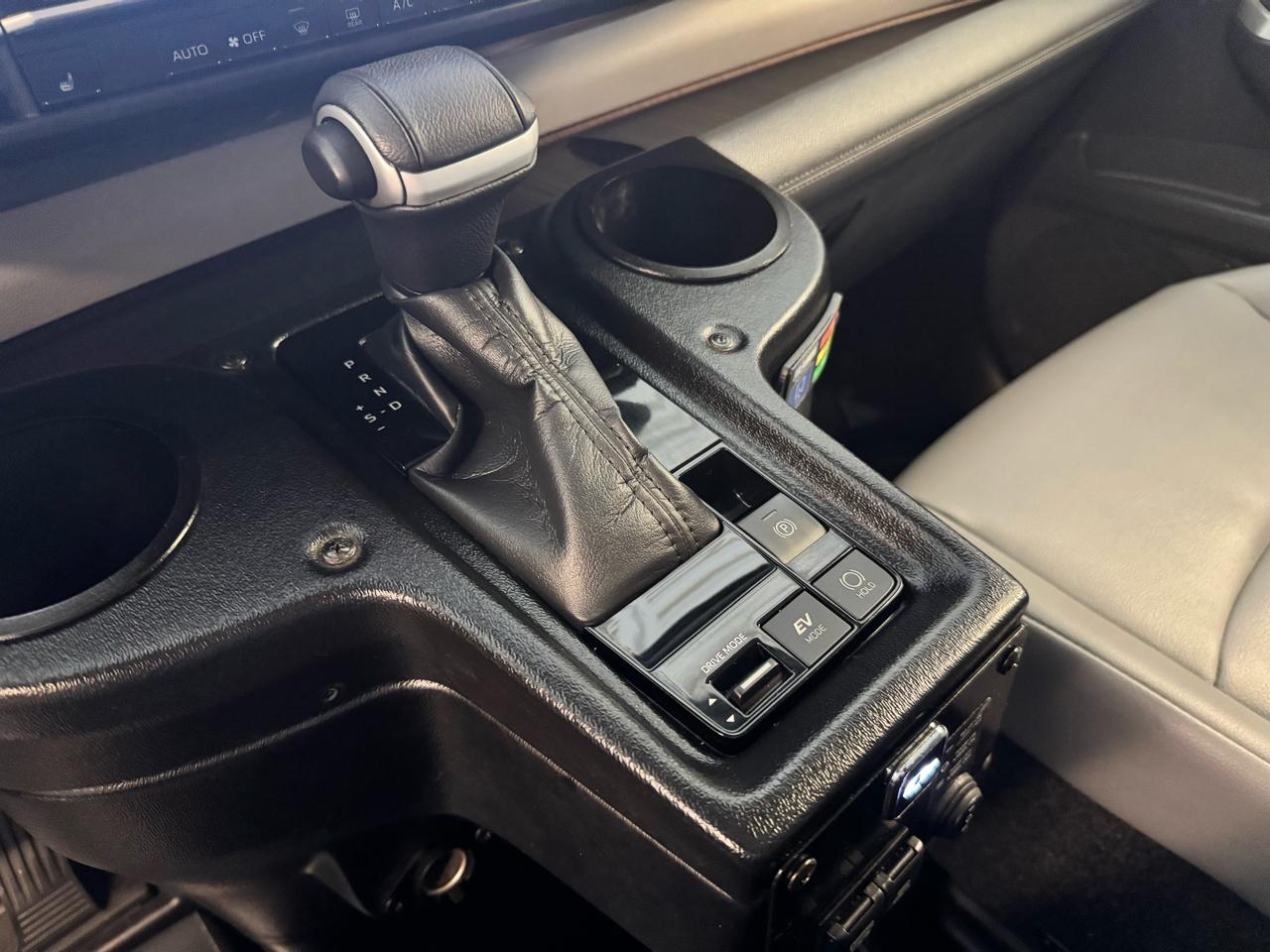 Toyota Sienna XLE FWD Mobility Access 7-Passenger V6 2022