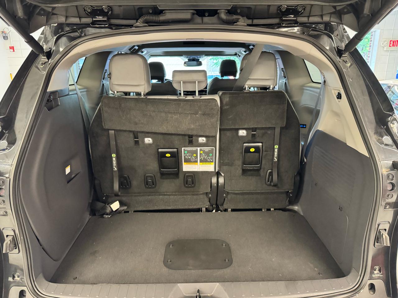 Toyota Sienna XLE FWD Mobility Access 7-Passenger V6 2022