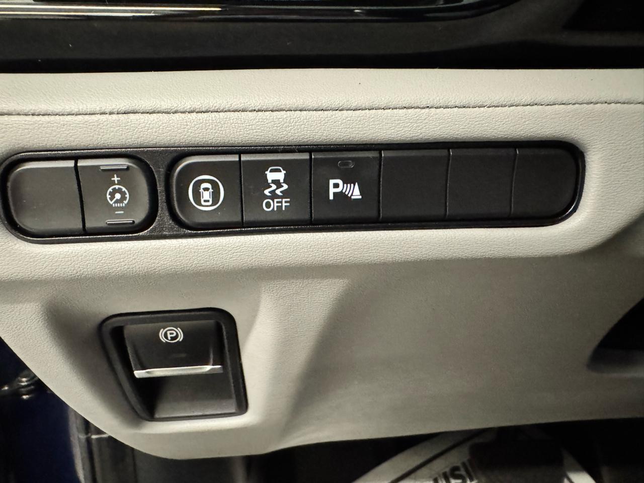Acura MDX SH-AWD w/Technology Package 2023